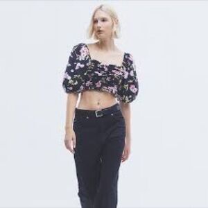 H&M Black Floral Puff Sleeve Crop Top